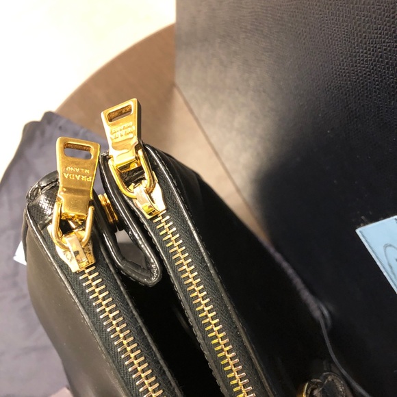 Authentic Prada Saffiano Double ZIP LUx Black bag - Picture 3 of 8